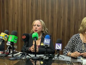 Presidenta de la Asociación Mexicana de Mujeres Jefas de Empresa (AMMJE) en Los Mochis, Dulce María Ruiz Castro,