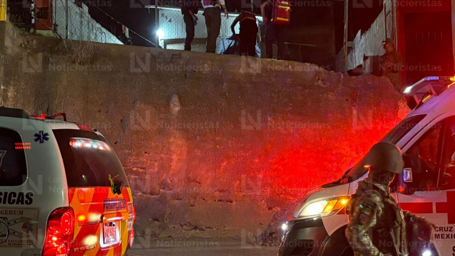 Autoridades resguardan el sitio donde un hombre fue ejecutado en Culiacán