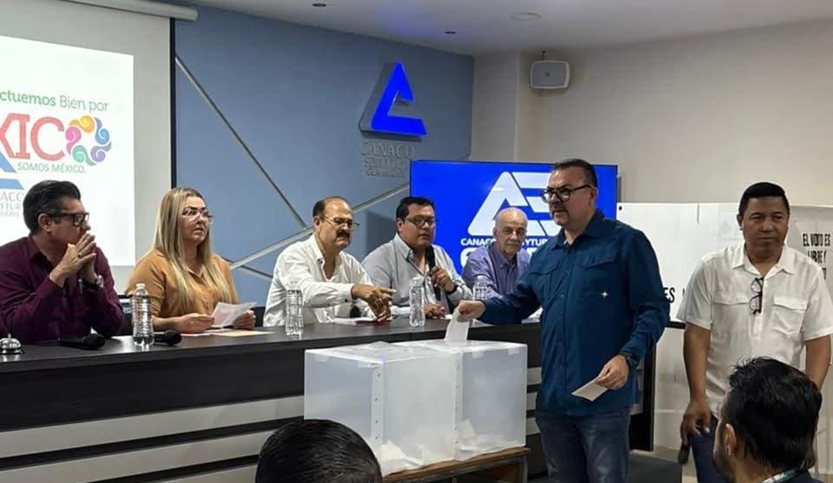 Eligen presidente en Canaco Salvador Alvarado