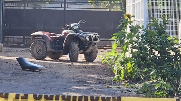 Ventura quedó muerto con un chaleco táctico en balacera de Villa Juárez, Navolato