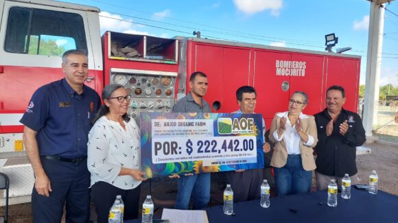 Visita a campos de girasoles deja más de 200 mil pesos en beneficio de Bomberos de Mocorito, Sinaloa
