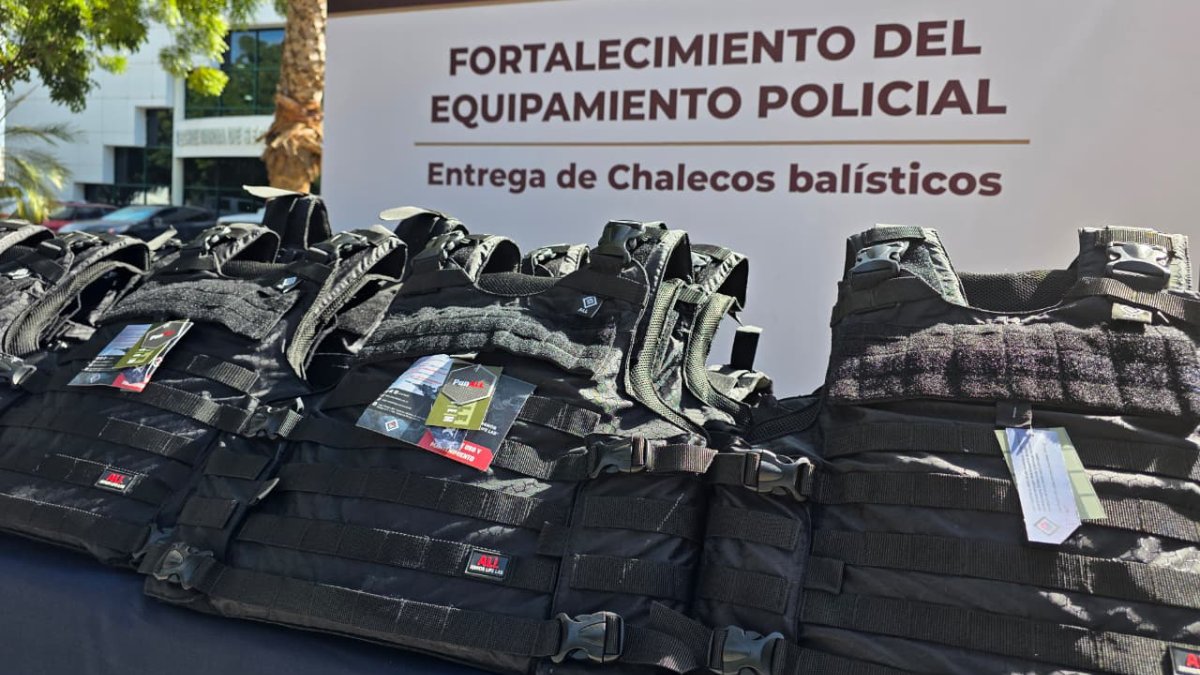entregan chalecos balisticos a 380 policias y transitos de culiacan lugar