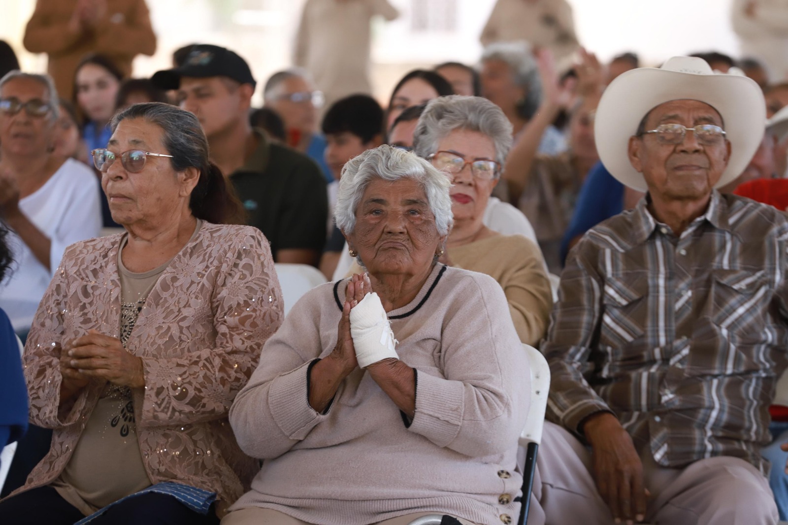 Entregan techumbre en la Casa Ejidal de Vicente Guerrero, en Guasave