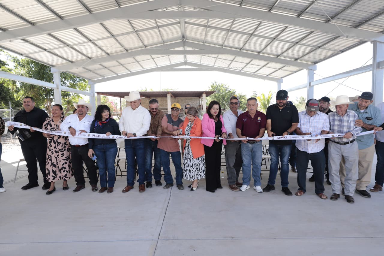 Entregan techumbres en El Pitahayal y Las Aguamitas, en Guasave