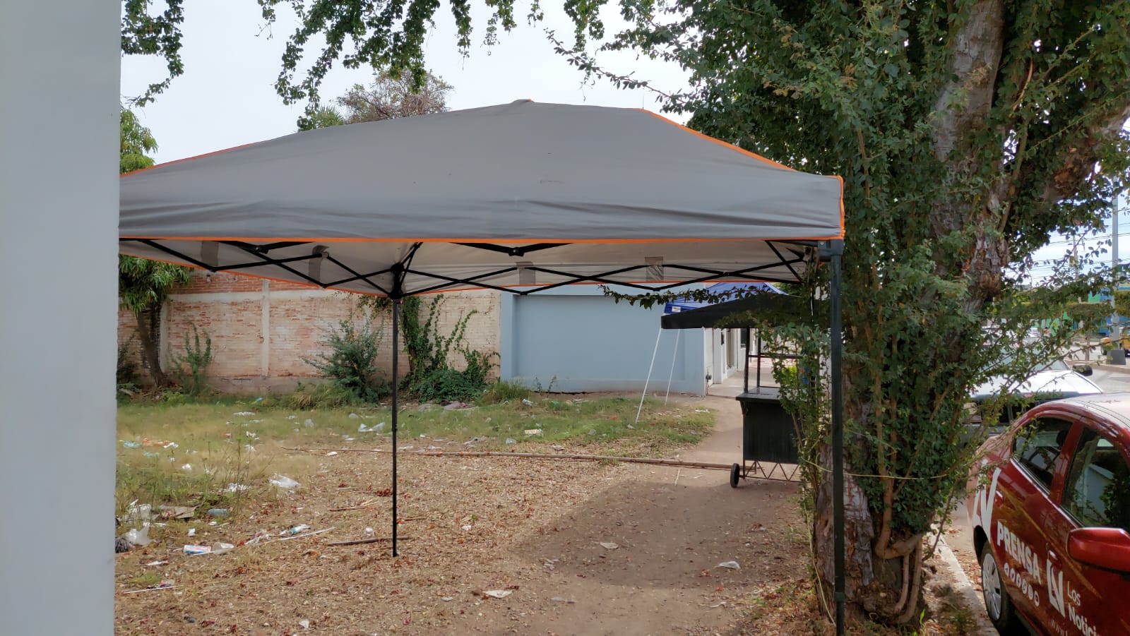 Estructuras metálicas deberán respetar el paso del peatón y discapacitados en Guamúchil