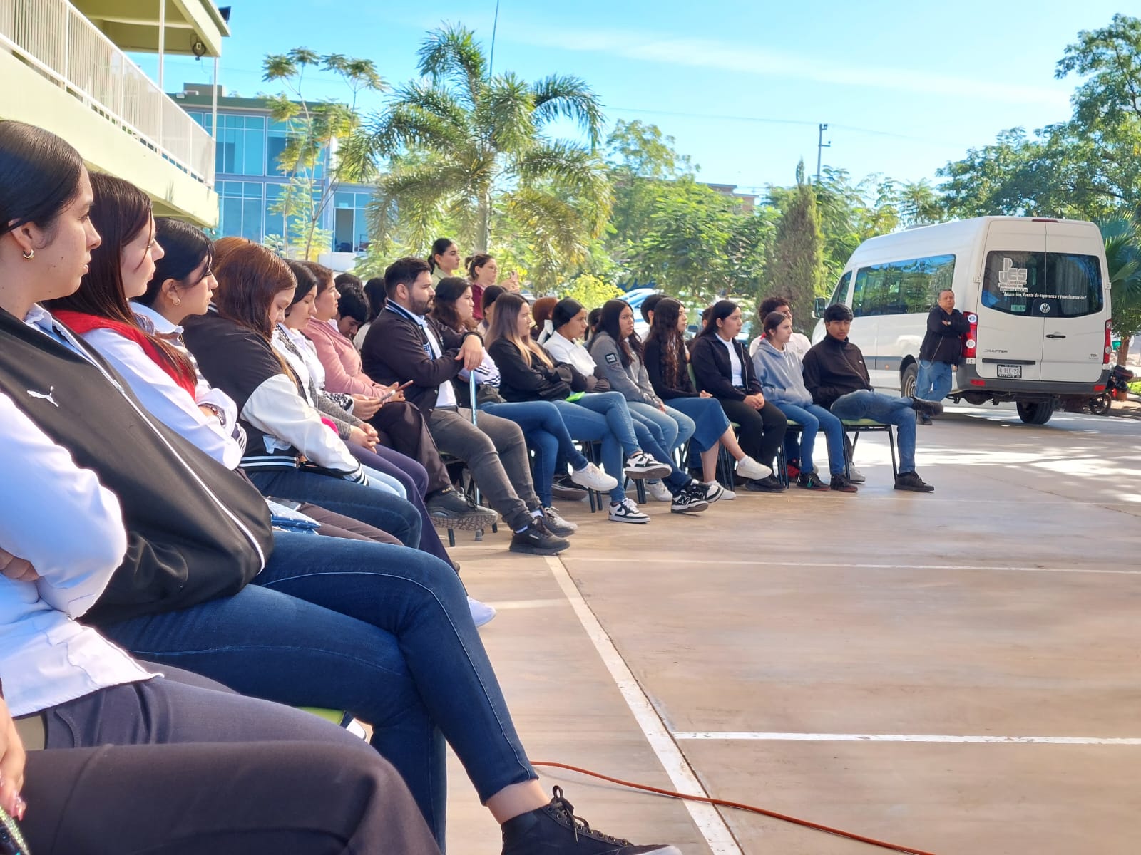 UPES Guamúchil vibra al ritmo de la percusión con el grupo SAFA