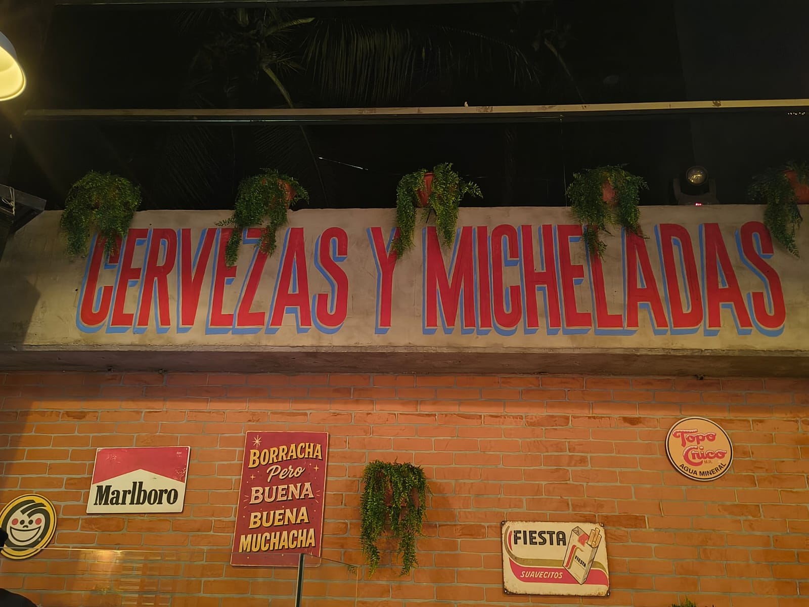 Expendio "Cervecería popular" en Mazatlán