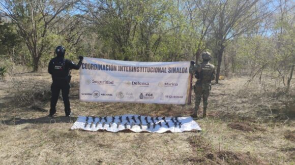 En El Verde, Concordia, Sinaloa, aseguran 30 explosivos improvisados durante operativo de la Marina