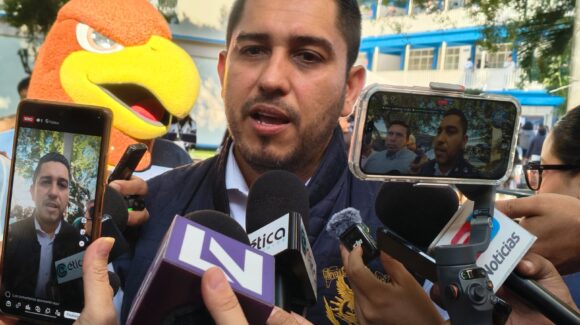 UAS mantiene jornada de vacunación masiva para estudiantes del sur de Sinaloa