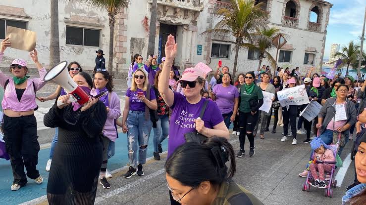 Colectivos feministas convocan a marcha por el 8M en Mazatlán