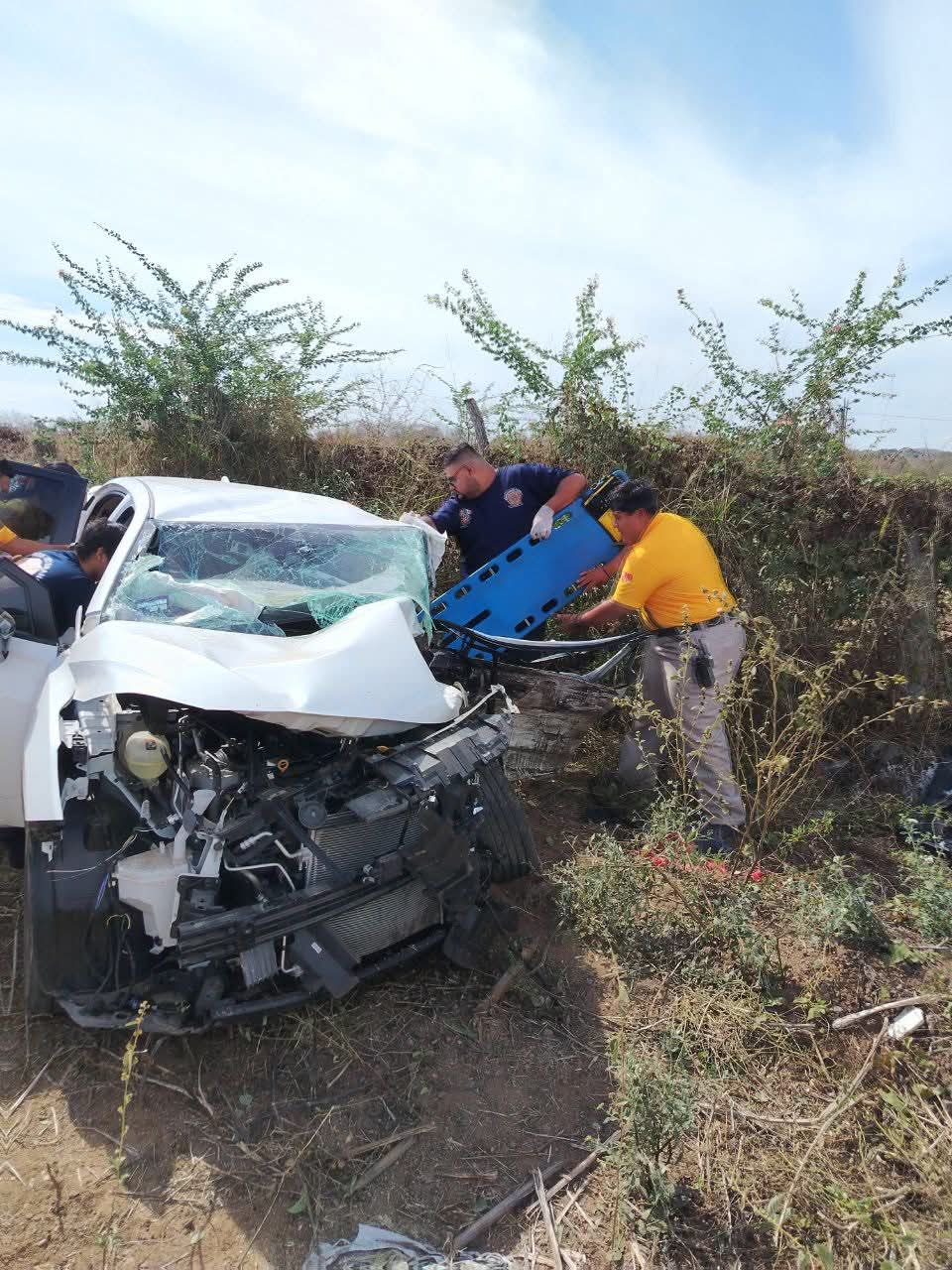 fuerte choque ocurrio la sobre mazatlan culiacan esta tarde
