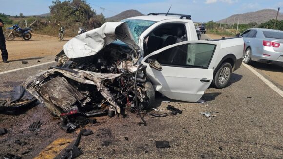 Choque frontal deja seis personas lesionadas en la México 15, a la altura de El Quelite, Mazatlán, Sinaloa