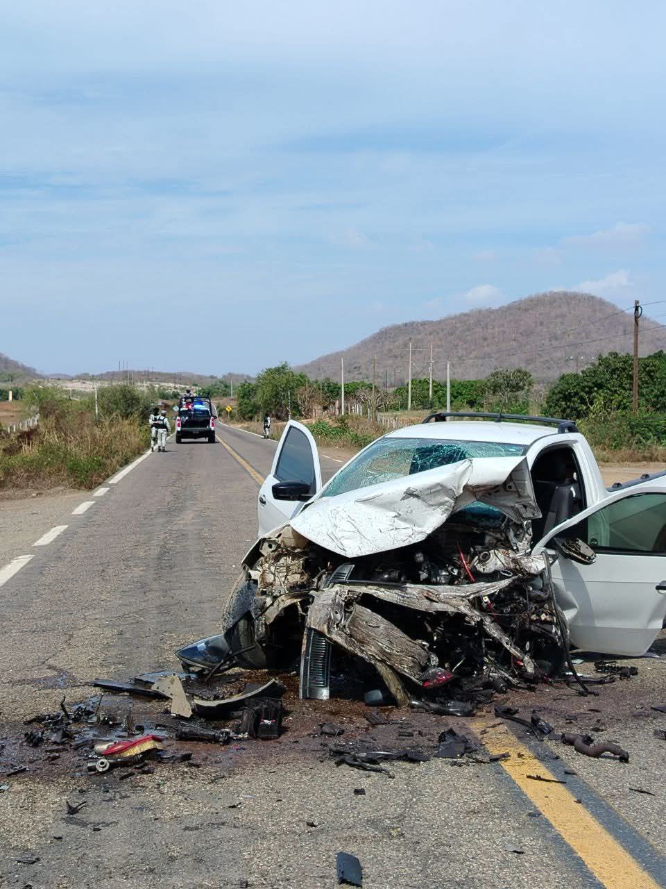 fuerte choque ocurrio la sobre mazatlan culiacan esta tarde