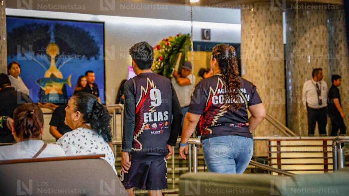 Funeral de Ricardo Misael, joven asesinado en Los Ángeles, en Culiacán
