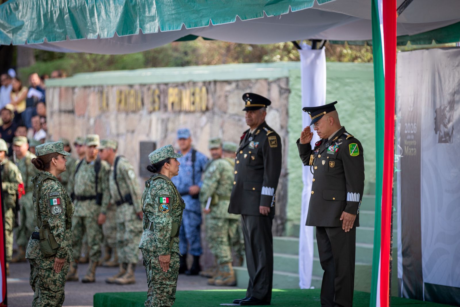 Gámez Mendívil acude a la toma de protesta de Héctor Ávila, nuevo comandante de la Tercera Región Militar