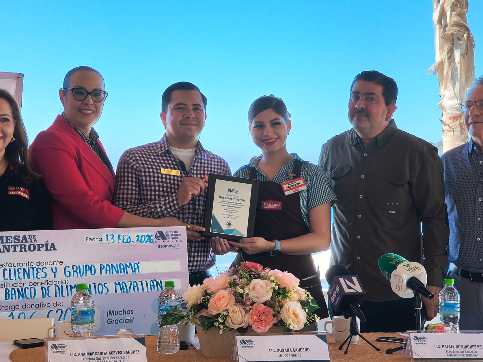 Grupo Panamá entrega dinero al Banco de Alimentos de Mazatlán