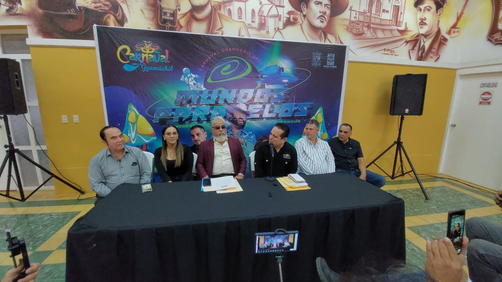 Héctor Álvaro Emus Sánchez es el poeta laureado del Carnaval de Guamúchil