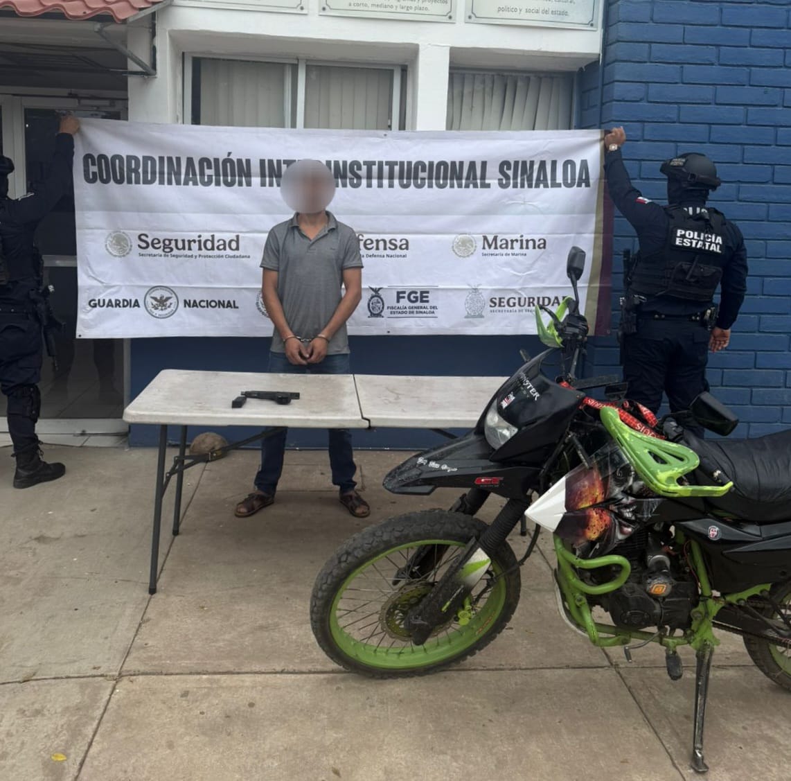 Hombre armado detenido en Culiacán, Sinaloa