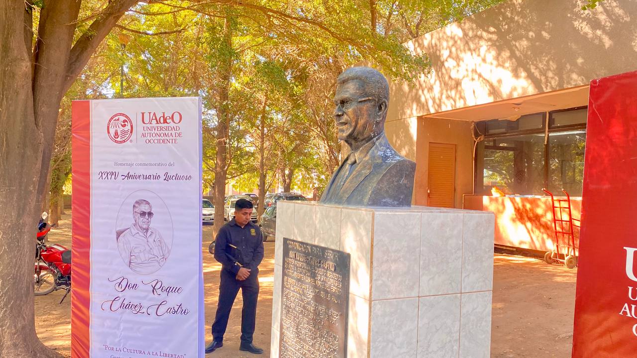 Homenaje a Don Roque Chevez Castro en la biblioteca de la UAdeO en Guasave