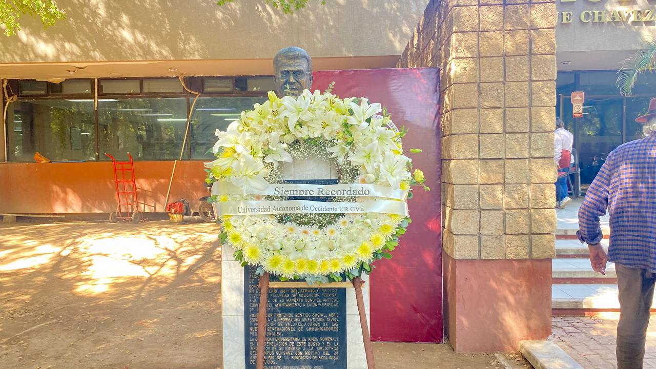 Homenaje a Don Roque Chevez Castro en la biblioteca de la UAdeO en Guasave