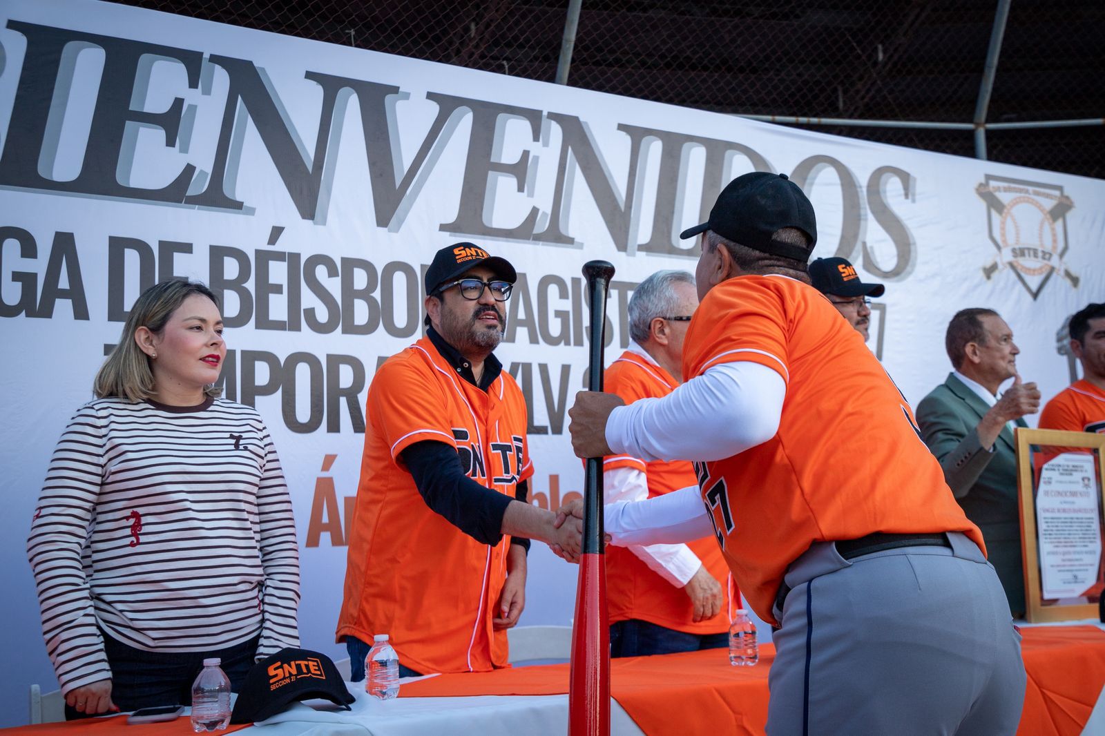Inauguran Liga de Beisbol Magisterial SNTE 27 en Culiacán