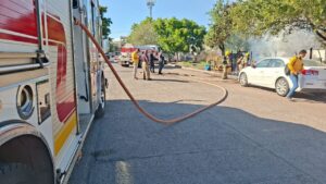 Incendio en casa en la Bienestar de Los Mochis