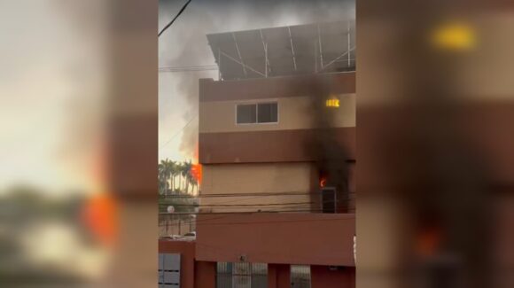 Se incendia conocido hotel de Los Mochis, Sinaloa