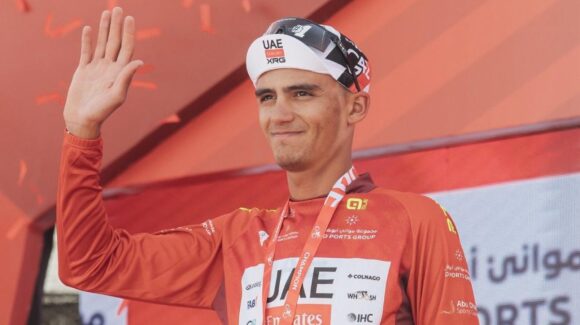 El mexicano Isaac Del Toro inicia con triunfo el Tour UAE 2026