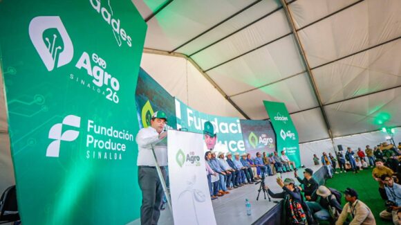 Una imagen dice más que mil palabras; la gente está contenta de que se haya celebrado la Expo Agro: Rojo Plascencia