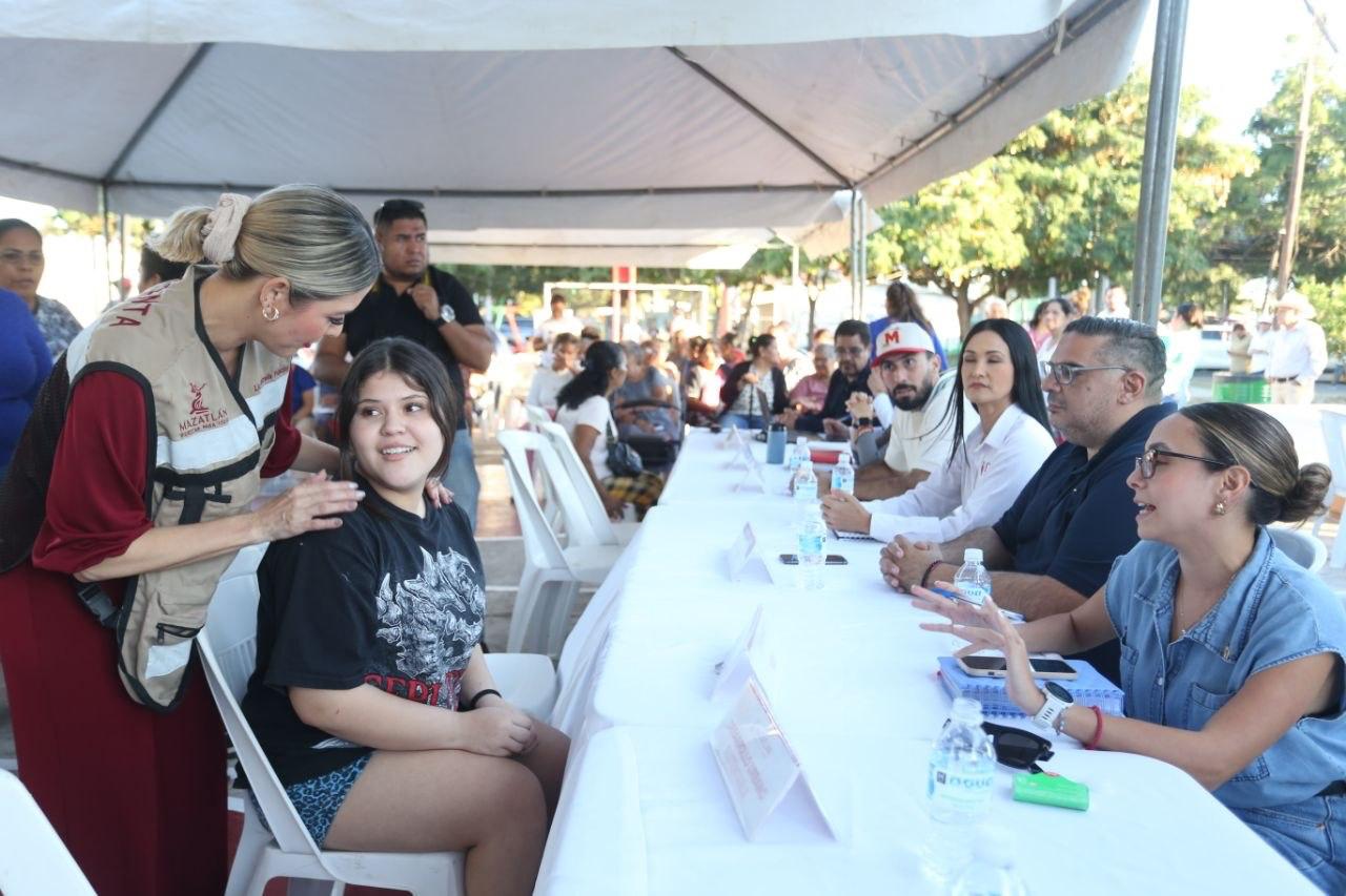 Jornada "Contigo Mazatlán" en Santa Elena