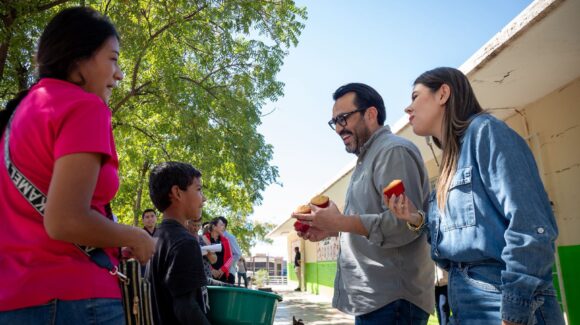 Lleva DIF Bienestar Culiacán jornada de Salud y Bienestar a Chulavista; Gámez Mendívil se reúne con vecinos de La Puerta