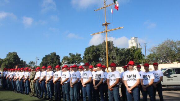 ¡Entre ellos hay una mujer! Marina da la bienvenida a 100 jóvenes al Servicio Militar Nacional en Mazatlán, Sinaloa
