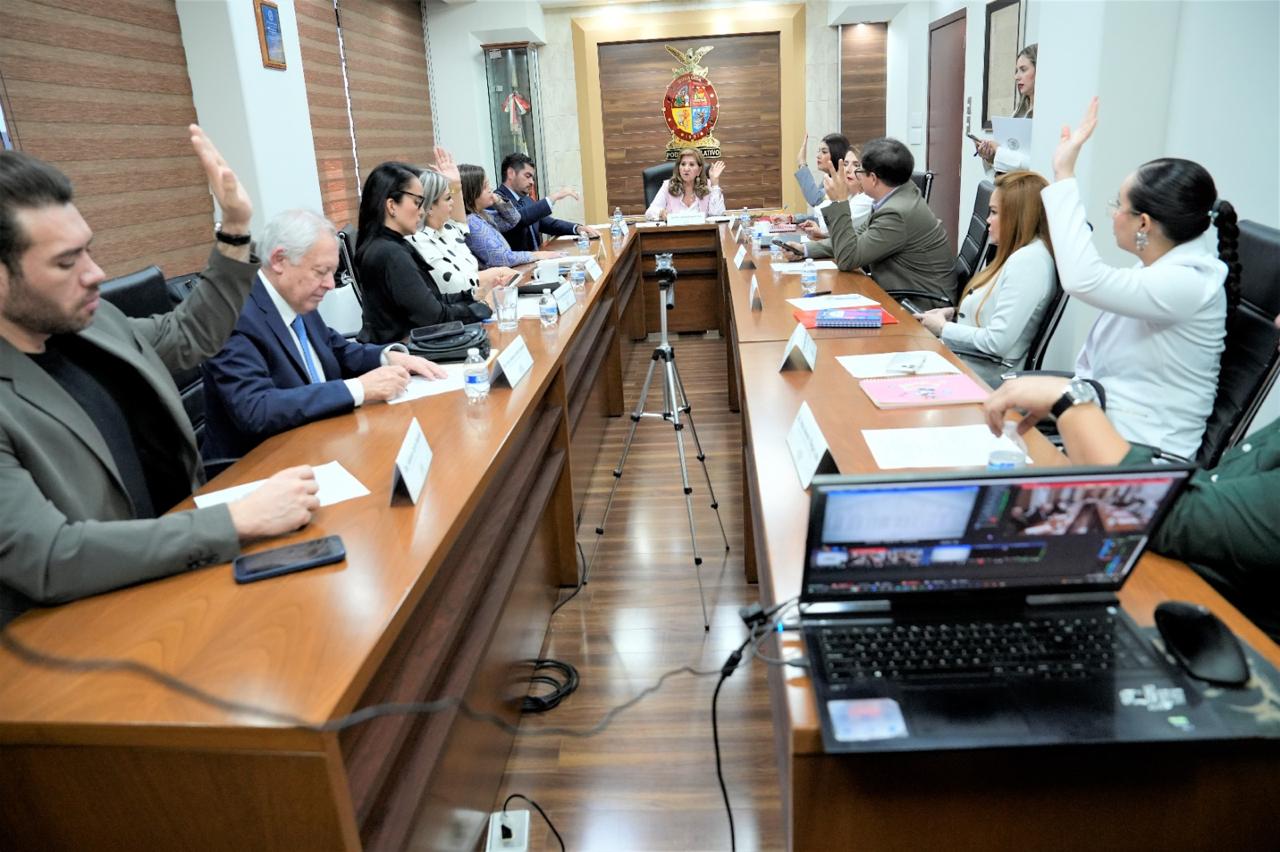 Jurado encargado de entregar la Medalla de Honor Norma Corona Sapién