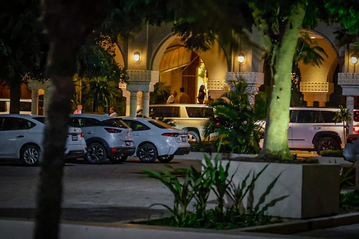 Claudia Sheinbaum llega a hotel de Culiacán, Sinaloa
