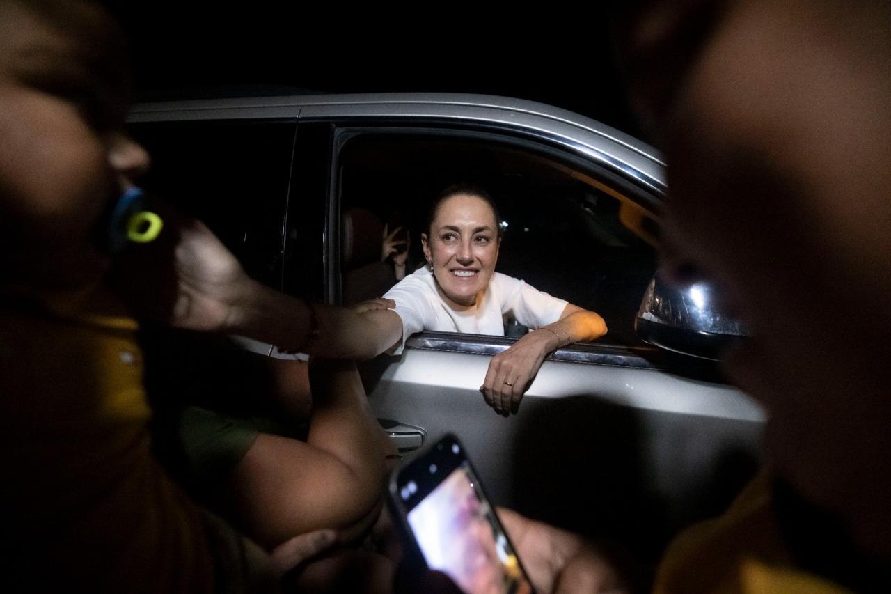 Claudia Sheinbaum llega a Mazatlán por gira de trabajo