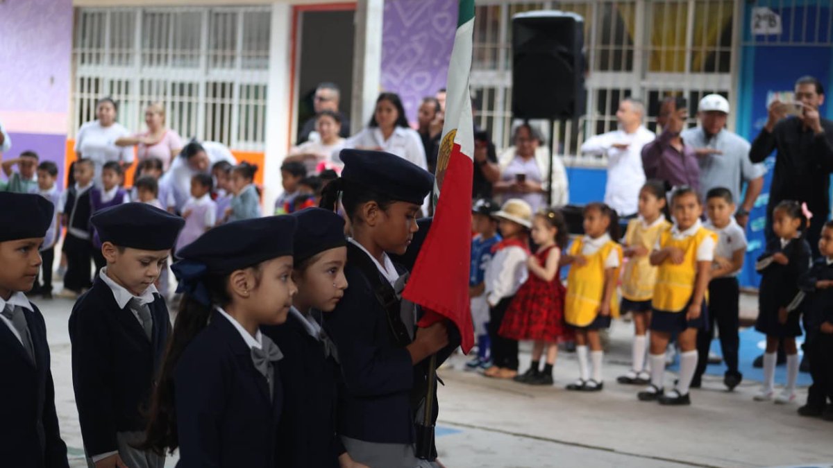 lunes civico en mazatlan sinaloa