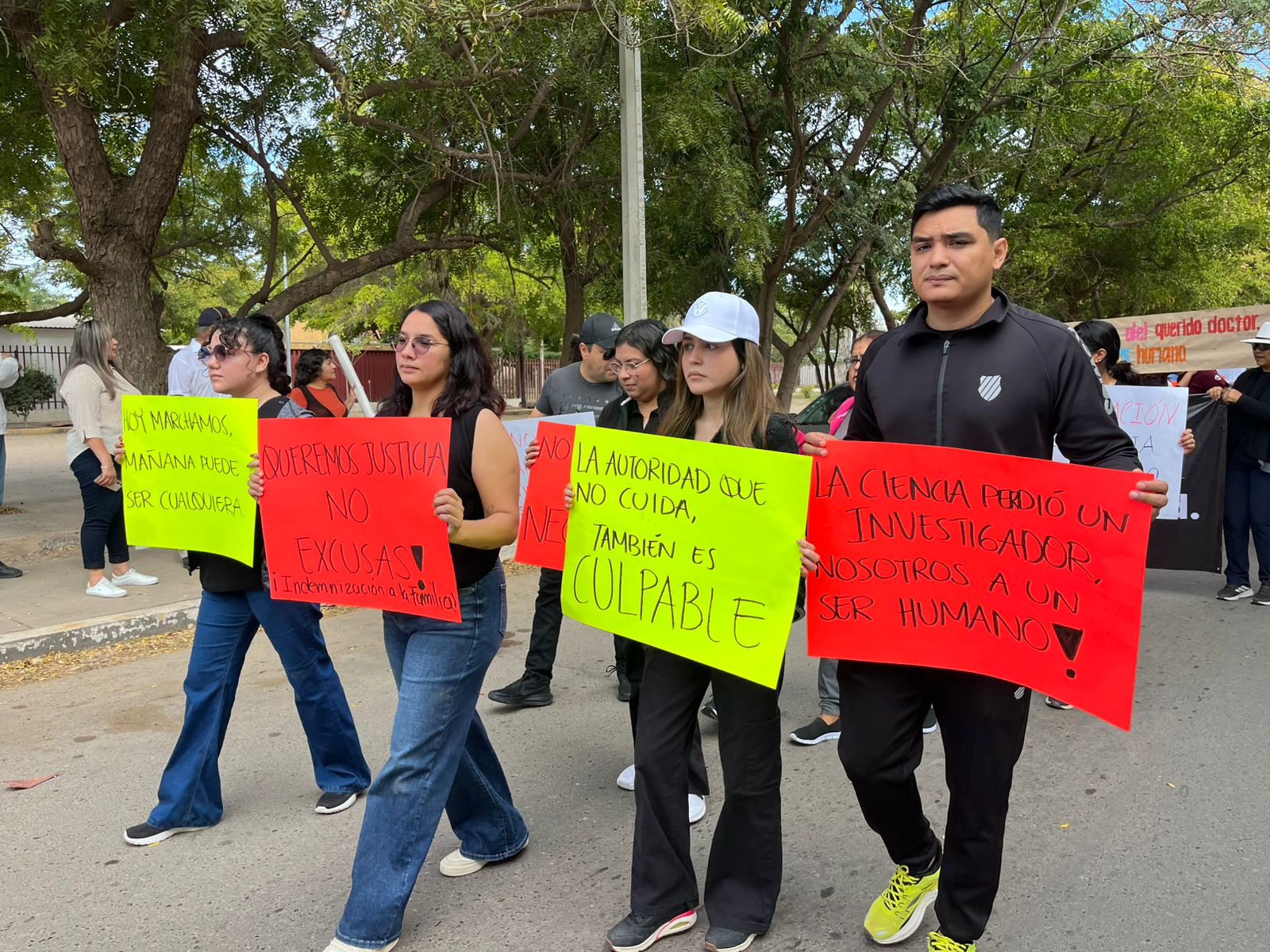 Marchan en Guasave pidiendo justicia para Píndaro