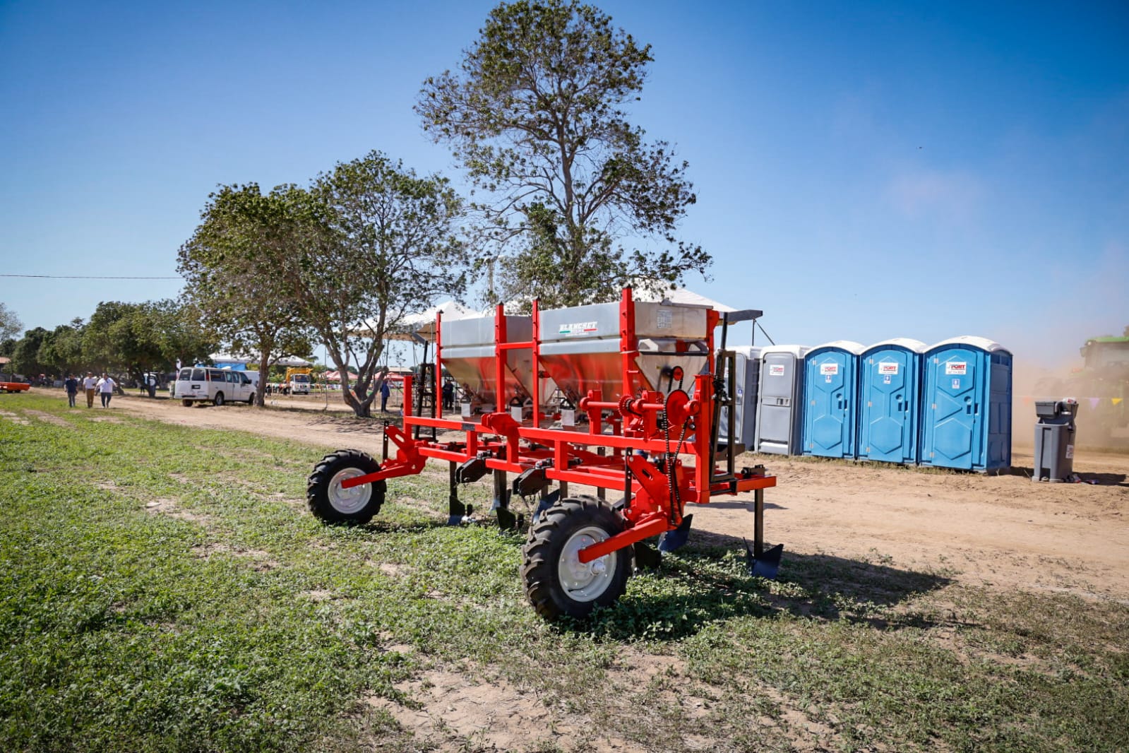 Maquinaria agrícola en la Expo Agro Sinaloa 2026