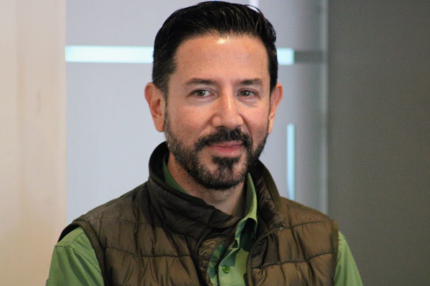Marco Cervantes, conductor de La Bella 104.9 FM