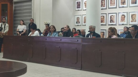 ‘No me sirve que venga Sheinbaum a Mazatlán, Sinaloa a repetir que es la primer mujer presidenta con A’: Maribel Chollet