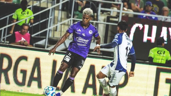 ‘Dudu’ Teodora le da el triunfo a Mazatlán; los Cañoneros hunden a Pachuca en El Encanto