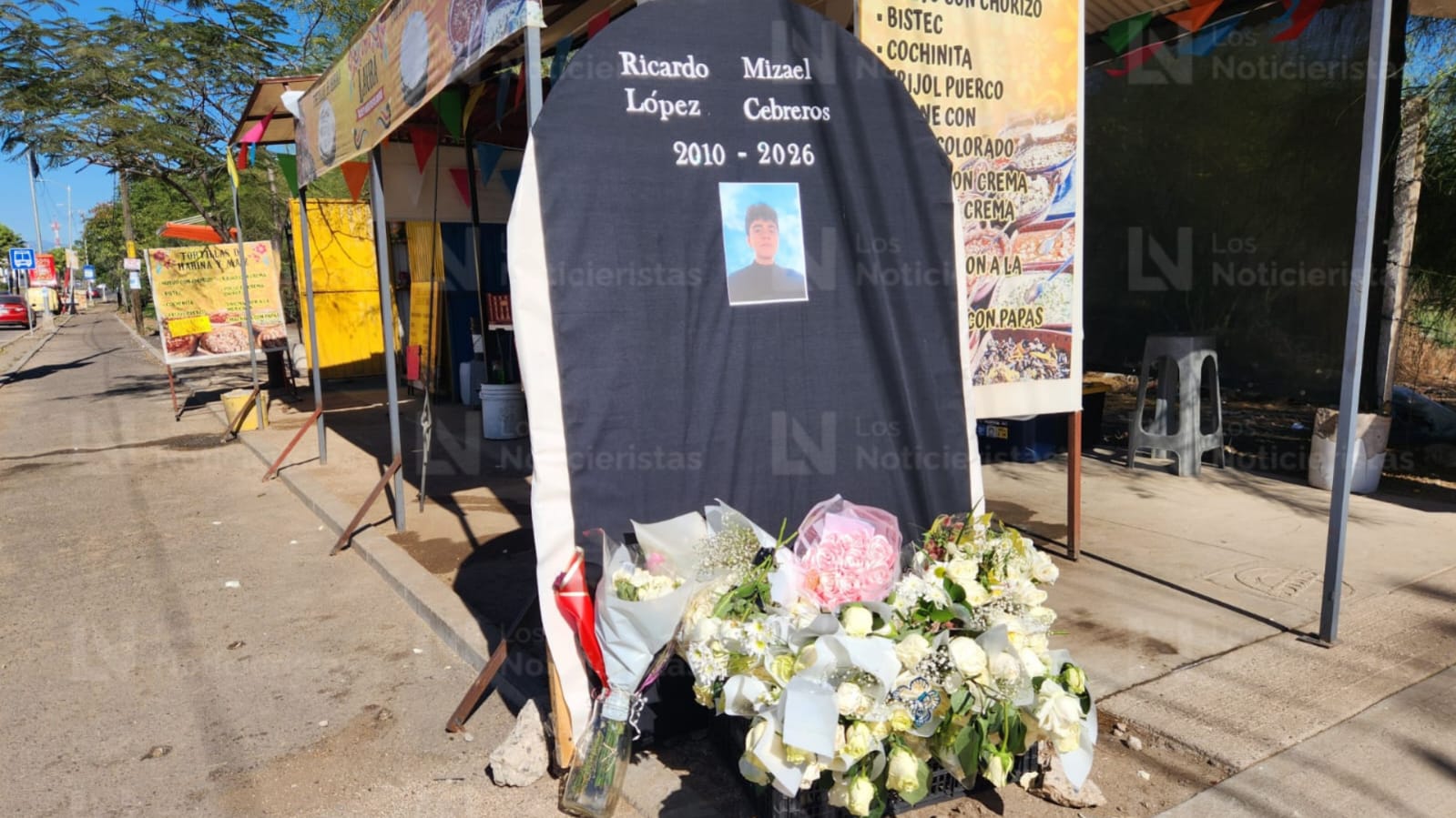 Instalan memorial a Ricardo Mizael, en Los Ángeles en Culiacán