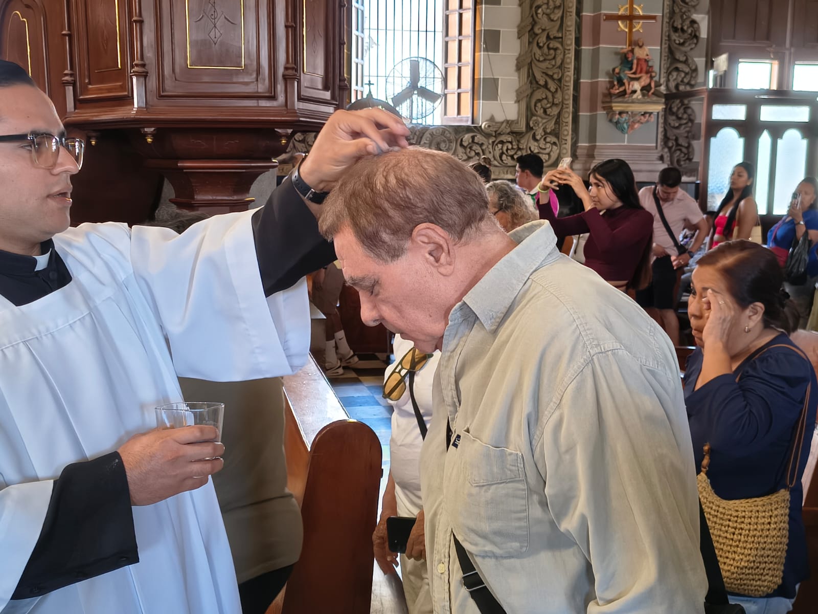 Miércoles de Ceniza en la Catedral de Mazatlán
