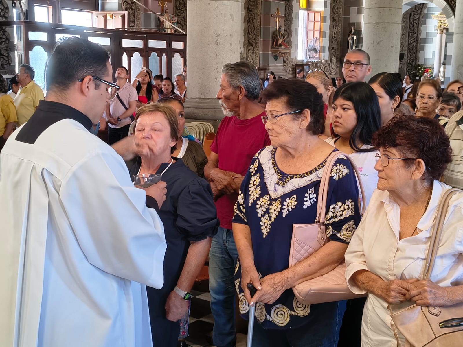 Miércoles de Ceniza en la Catedral de Mazatlán