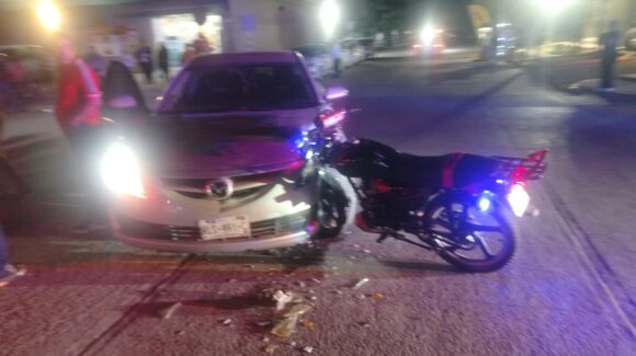 Motociclista resulta lesionado tras accidente en Las Cerezas en Los Mochis, Sinaloa