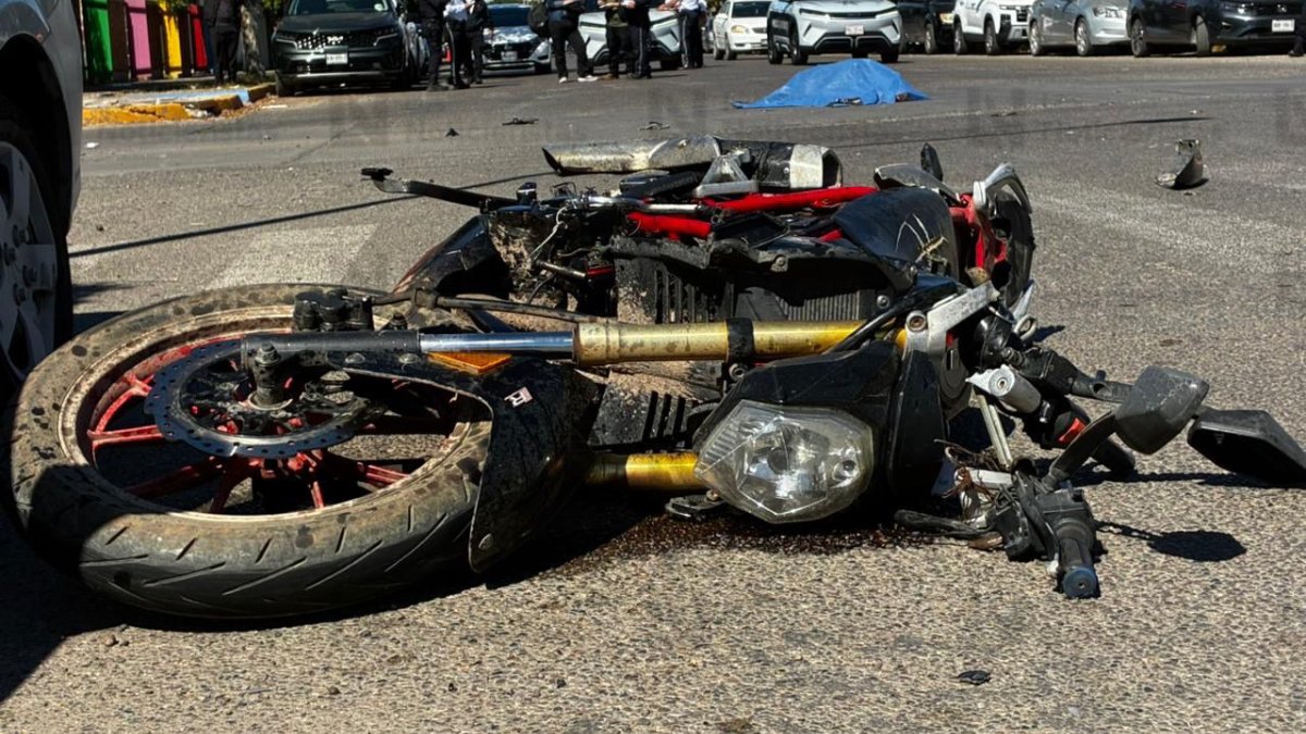 motociclista pierde la vida tras accidente en el centro de los mochis moto