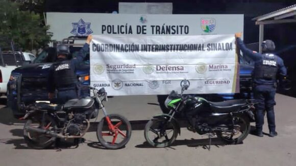 Dispararon y huyeron: aseguran dos motocicletas sin placas en Villa Juárez, Navolato, Sinaloa