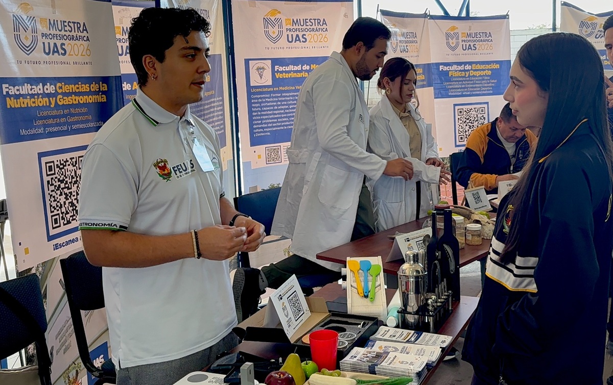 Muestra profesiográfica en la preparatoria Guamúchil de la UAS