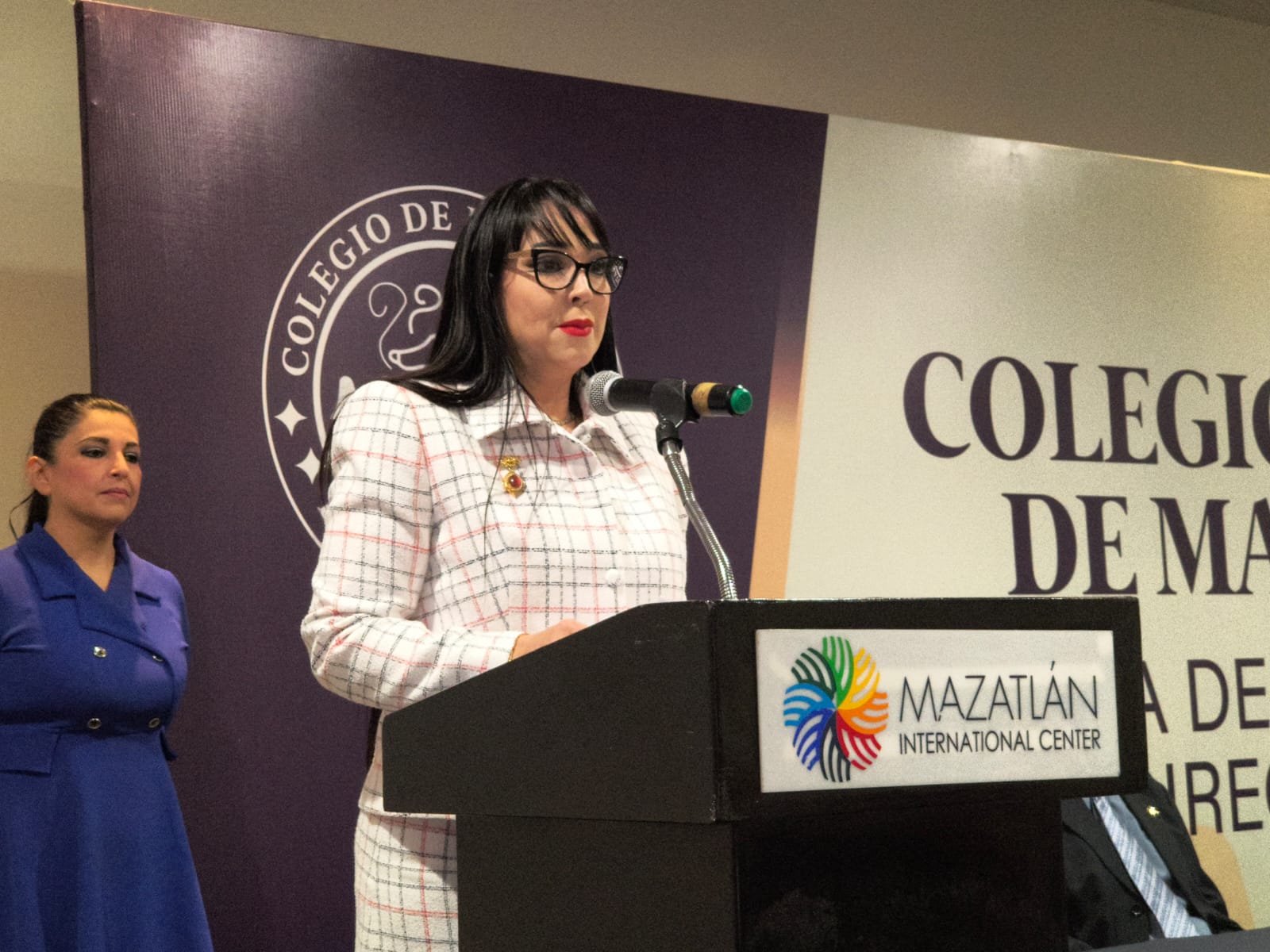 Nombramiento de Rosa Alicia León como presidenta del Colegio de Notarios de Mazatlán