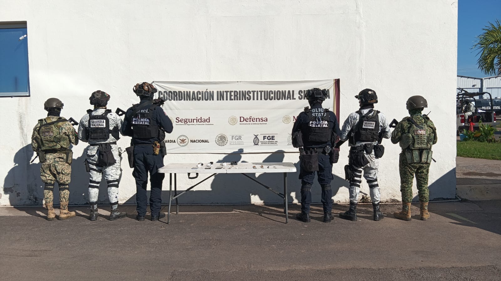 Objetos asegurados en el penal de Aguaruto, en Culiacán